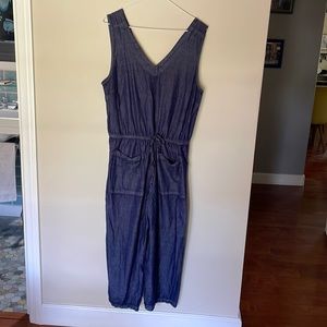 Old Navy cute romper to LIVE IN during warm months sz L, throw on and go!